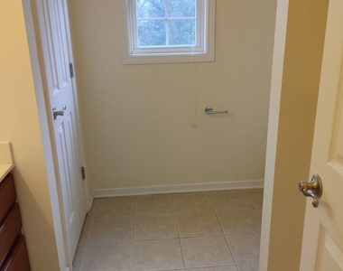 7208 Kennon Springs Lane - Photo Thumbnail 12