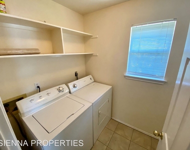 10911 Sierra Oaks - Photo Thumbnail 18