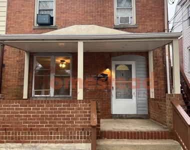 214 Barker Ave - Photo Thumbnail 0