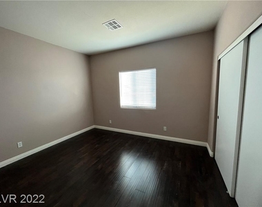 725 Heritage Cliff Avenue - Photo Thumbnail 23