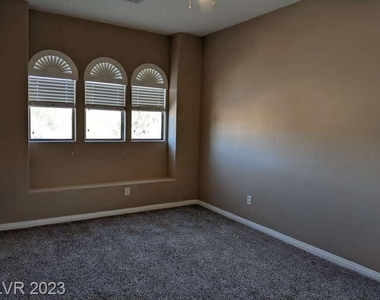 9101 Craven Avenue - Photo Thumbnail 24