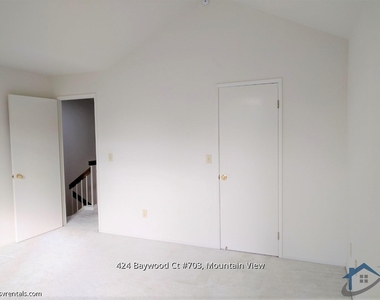 424 Baywood Ct 703 - Photo Thumbnail 16