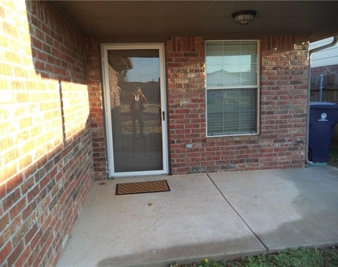 7614 Nw 113th Place - Photo Thumbnail 14