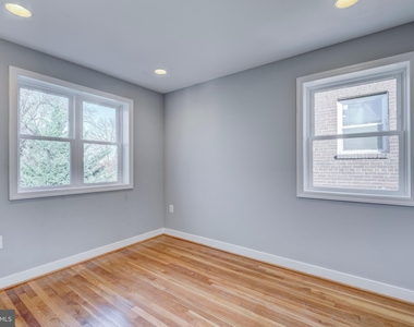 4120 E Capitol Street Ne - Photo Thumbnail 16