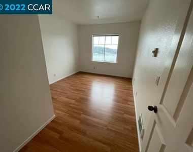 272 Sea Crest Cir - Photo Thumbnail 5