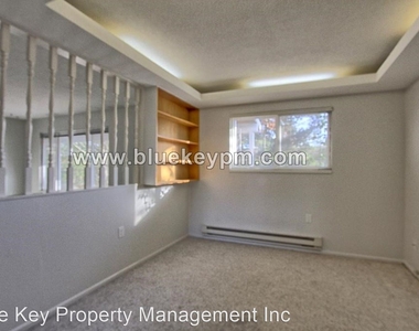 13545 Sw Parkway - Photo Thumbnail 4