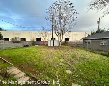 2609 E 21st Street - Photo Thumbnail 12