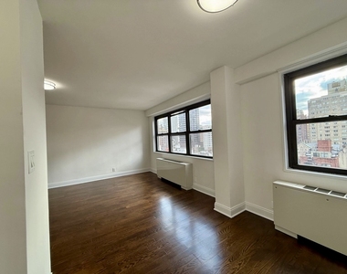 401 E 88th St, 12B - Photo Thumbnail 1