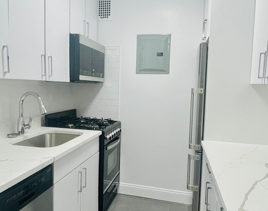 401 E 88th St, 12B - Photo Thumbnail 6