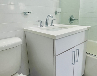 401 E 88th St, 12B - Photo Thumbnail 8
