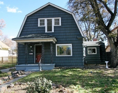 827 Custer Avenue - Photo Thumbnail 0