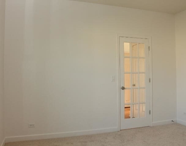 2127 Amelia Lane - Photo Thumbnail 11