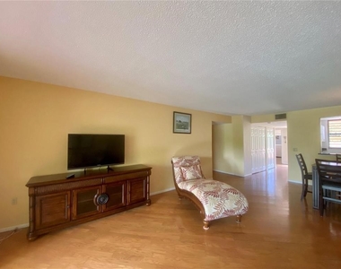 122 Wild Palm Drive - Photo Thumbnail 19