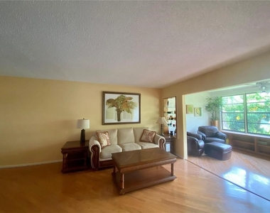 122 Wild Palm Drive - Photo Thumbnail 17