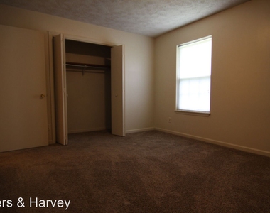 3240 Tower Drive - Photo Thumbnail 8