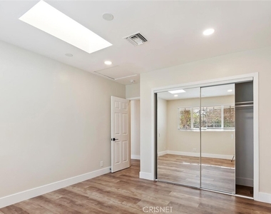 23308 Collins Street - Photo Thumbnail 24