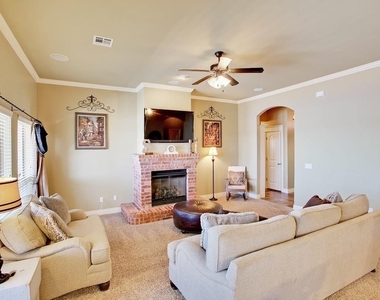 4925 Nw 164th Terrace - Photo Thumbnail 1