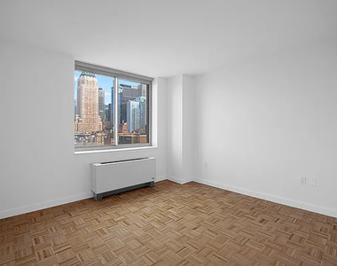 360 West 43rd Street - Photo Thumbnail 5