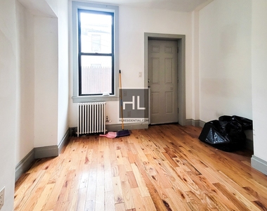 294 Harman Street - Photo Thumbnail 3