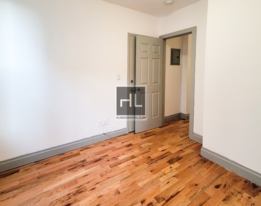 294 Harman Street - Photo Thumbnail 10