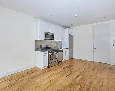 663 Flatbush Avenue - Photo Thumbnail 2