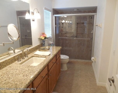 8532 Regal Lane - Photo Thumbnail 11