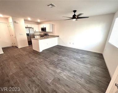 6807 Alpine White Court - Photo Thumbnail 2