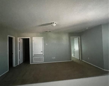 206 W Gemini Lane - Photo Thumbnail 14