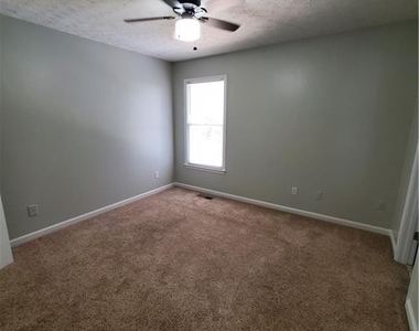 324 Arapaho Drive Se - Photo Thumbnail 17