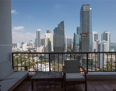 1581 Brickell Ave - Photo Thumbnail 20