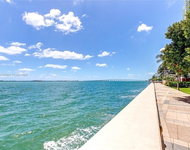 1111 Brickell Bay Dr - Photo Thumbnail 43