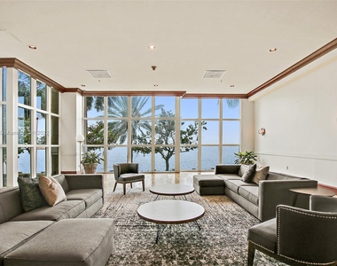 1111 Brickell Bay Dr - Photo Thumbnail 41