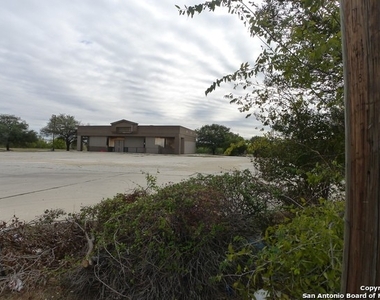 6180 Walzem Rd - Photo Thumbnail 4