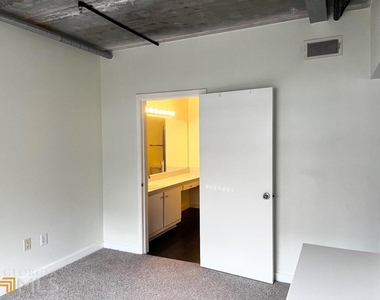 800 Peachtree St Ne  #1206 - Photo Thumbnail 9