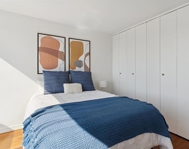 135 Montgomery St - Photo Thumbnail 6