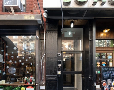 231 Sullivan Street - Photo Thumbnail 11