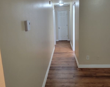 2542 Se 9th Ct 2542 - Photo Thumbnail 11