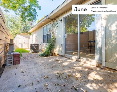 1008 Glen Oaks Court, Austin, Tx, 78702 - Photo Thumbnail 26