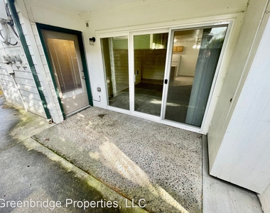 5316 E. Burnside St. - Photo Thumbnail 16