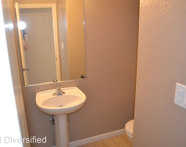 2265 Glen Eagles Dr. - Photo Thumbnail 7