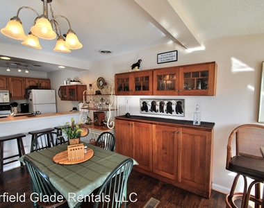 74 Lakeshore Ct Unit 84 - Photo Thumbnail 2