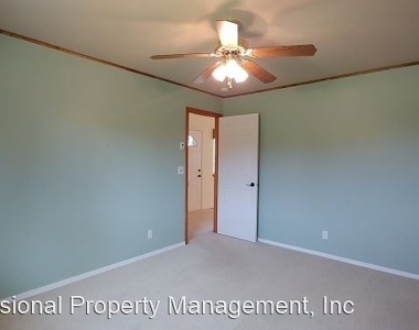 4538 Tripp Lane - Photo Thumbnail 26