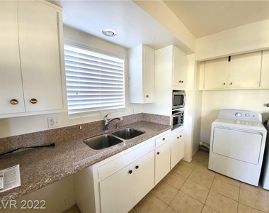 3908 Casa Grande Avenue - Photo Thumbnail 10