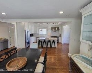 211 Arnold Avenue - Photo Thumbnail 24