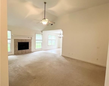 1257 Fox Run  Ln - Photo Thumbnail 1