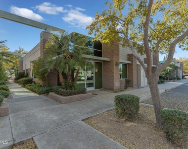 1450 W Guadalupe Road - Photo Thumbnail 3