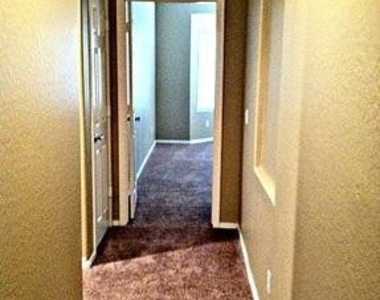 3363 E Roadrunner Drive - Photo Thumbnail 15