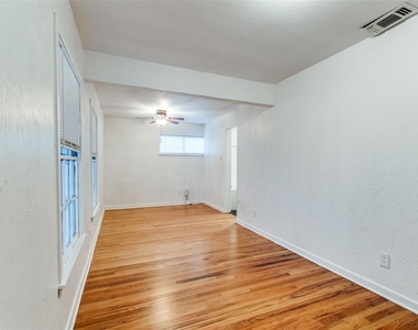 2105 Harrison Avenue - Photo Thumbnail 17