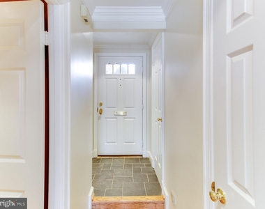 4369 Westover Place Nw - Photo Thumbnail 4