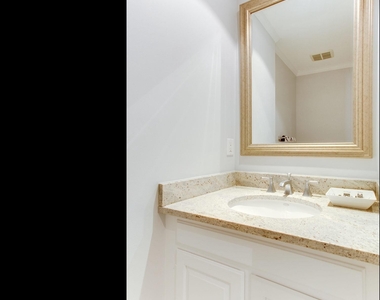 4369 Westover Place Nw - Photo Thumbnail 7